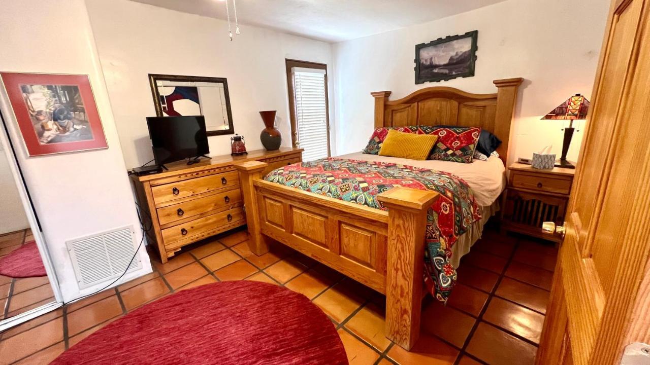 Casas de Guadalupe - Sante Fe Vacation Rentals Santa Fe Esterno foto